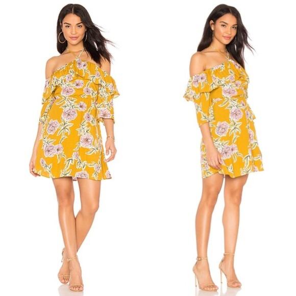 CUPCAKES & CASHMERE Off Shoulder Floral Dress Size MEDIUM Mustard Flowy NWT $115 - Picture 1 of 8
